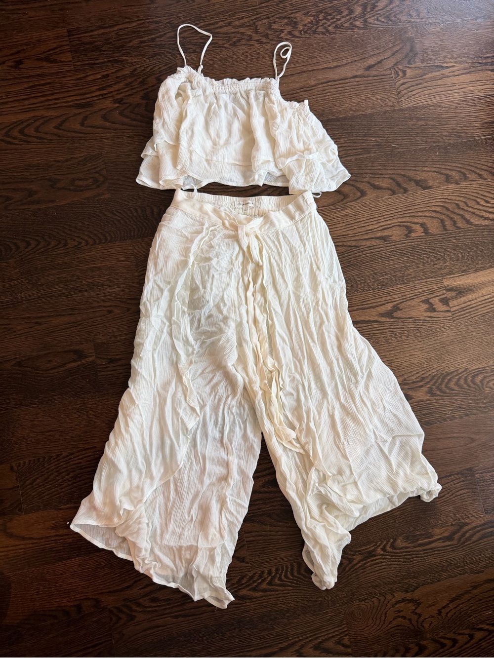 Cotton Candy Cream  crop top and flowy pants set size s beachy summer vacation
